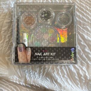 Claire's Glitter and Pearl Nail Art Kit